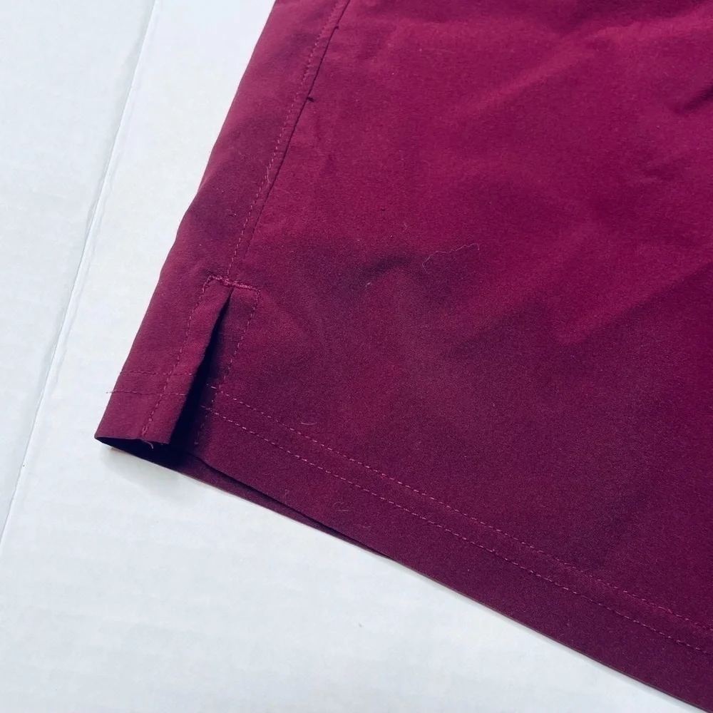 Under Armour Kid’s Burgundy Red Loose Fit Elastic Waist Athletic Shorts Size YMD